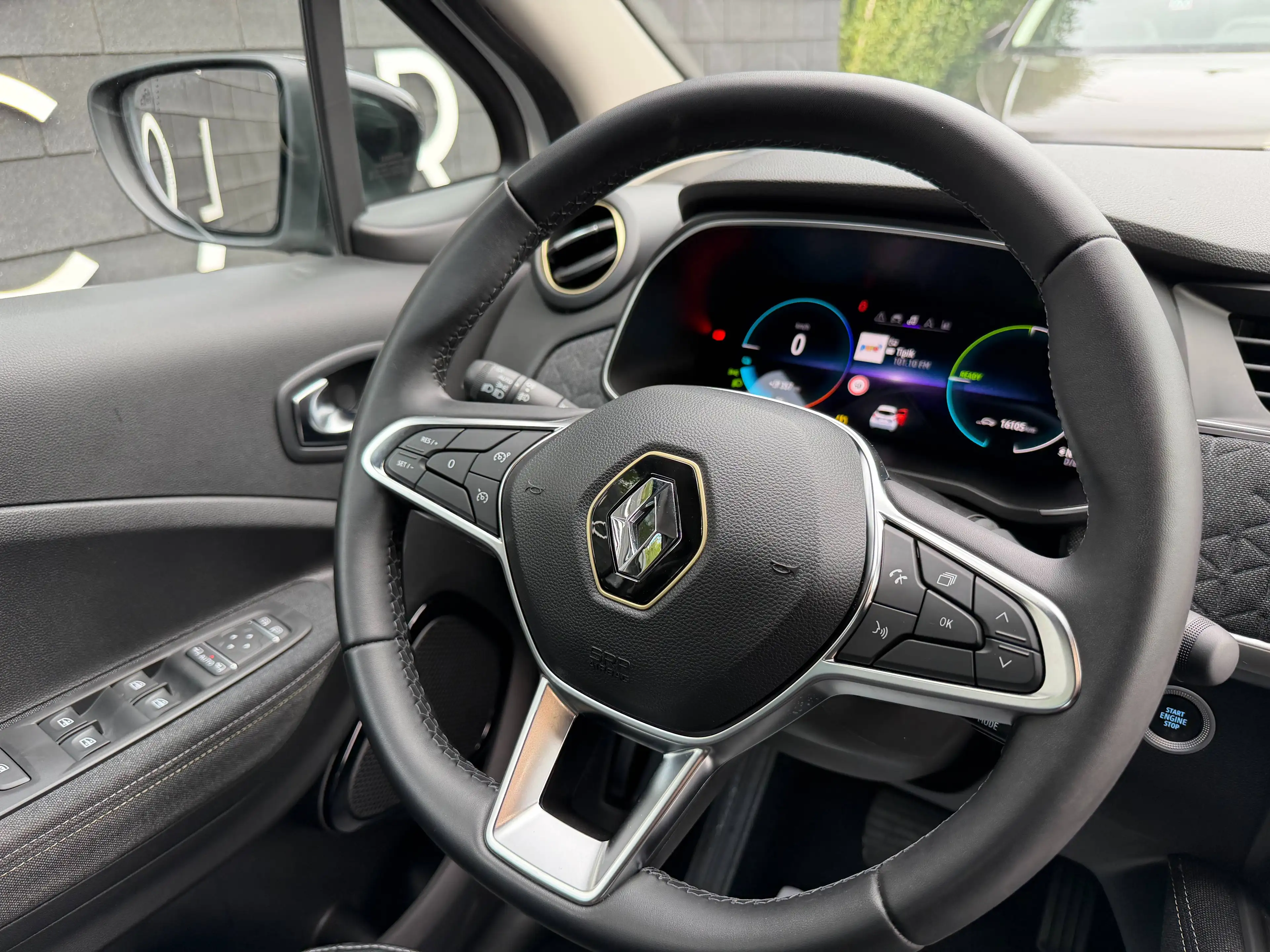 Renault ZOE 52 kWh R135 Iconic E.V.50+GARANTIE 1 AN+NAVI+CAMERA — photo 10