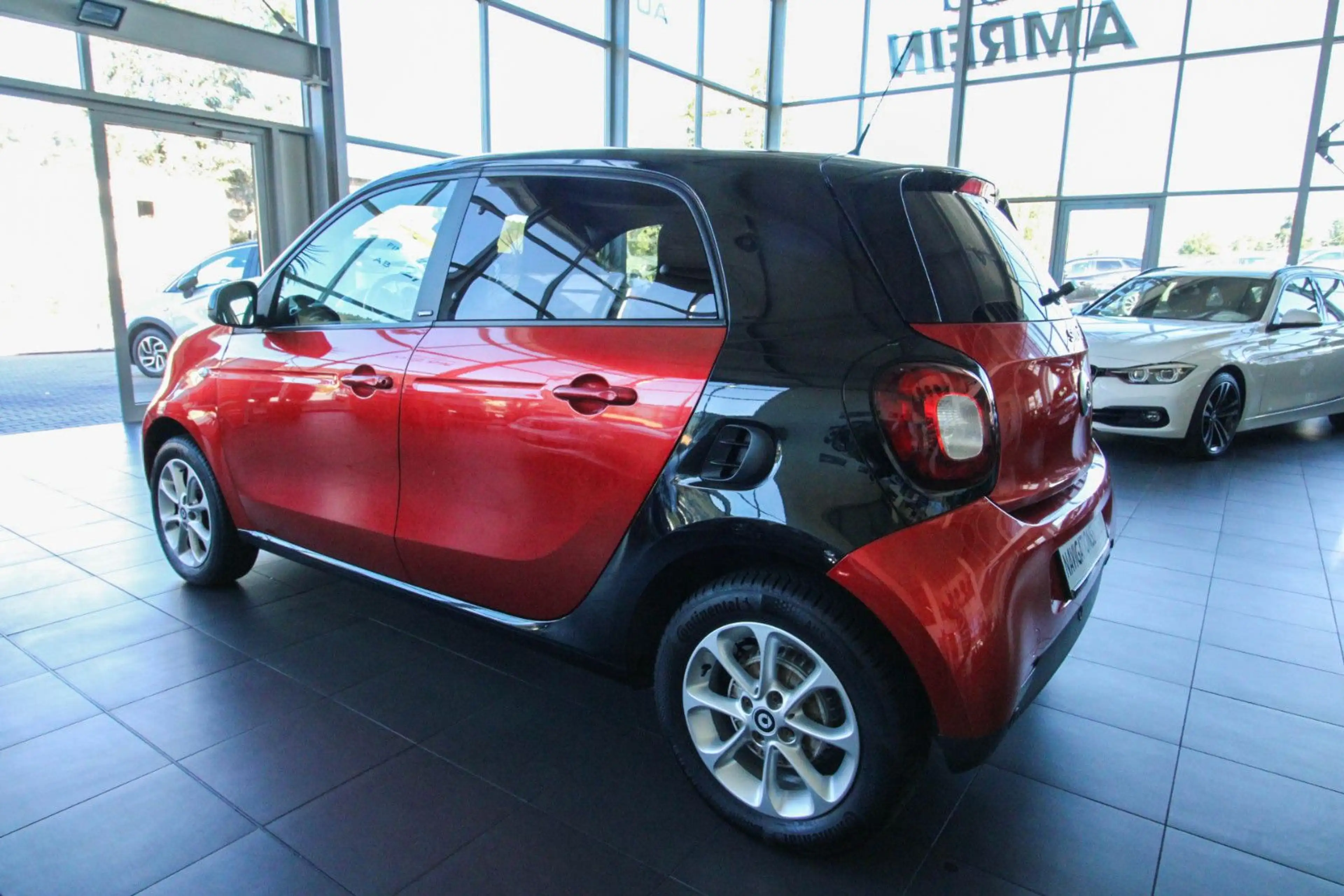 smart forFour Passion/Kamera/SHZ/Klima/Navi/MirrorLink — photo 8