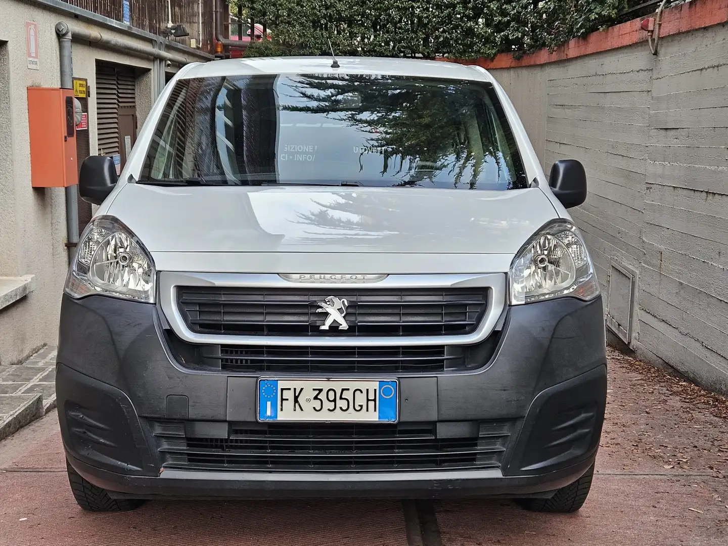 Peugeot Partner Tepee 1.6 hdi Access c/esp 75cv Bianco - 1