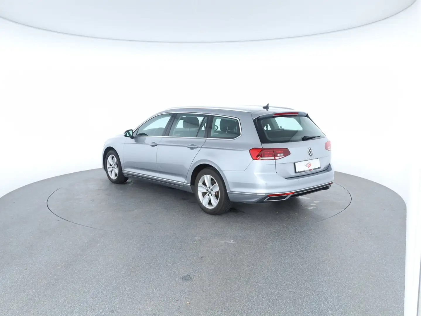 Volkswagen Passat Variant Elegance TDI 4MOTION DSG Plateado - 2