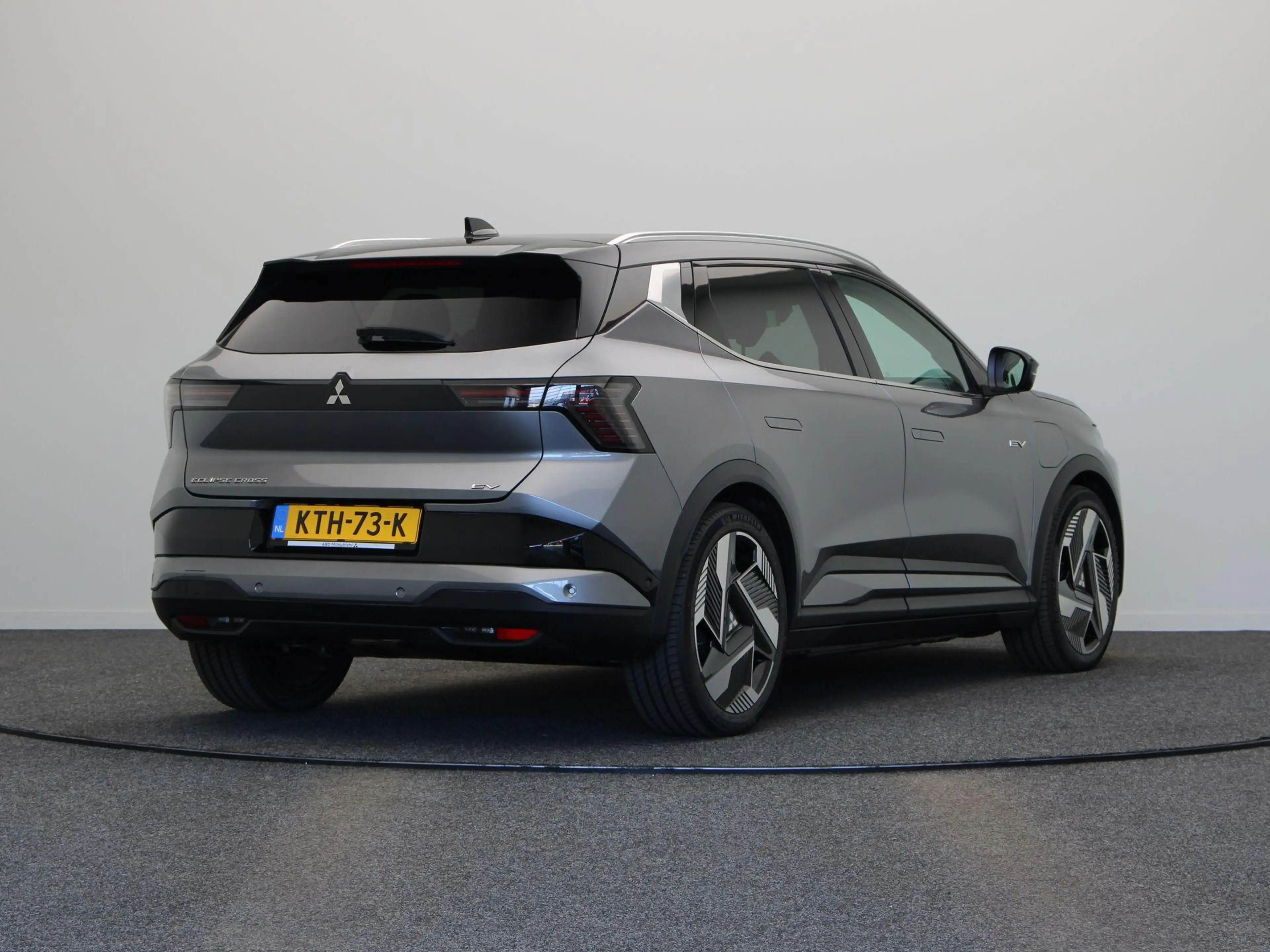 Mitsubishi Eclipse Cross Instyle 87 kWh | 20" LMV | Lederen bekleding | Ele — photo 11