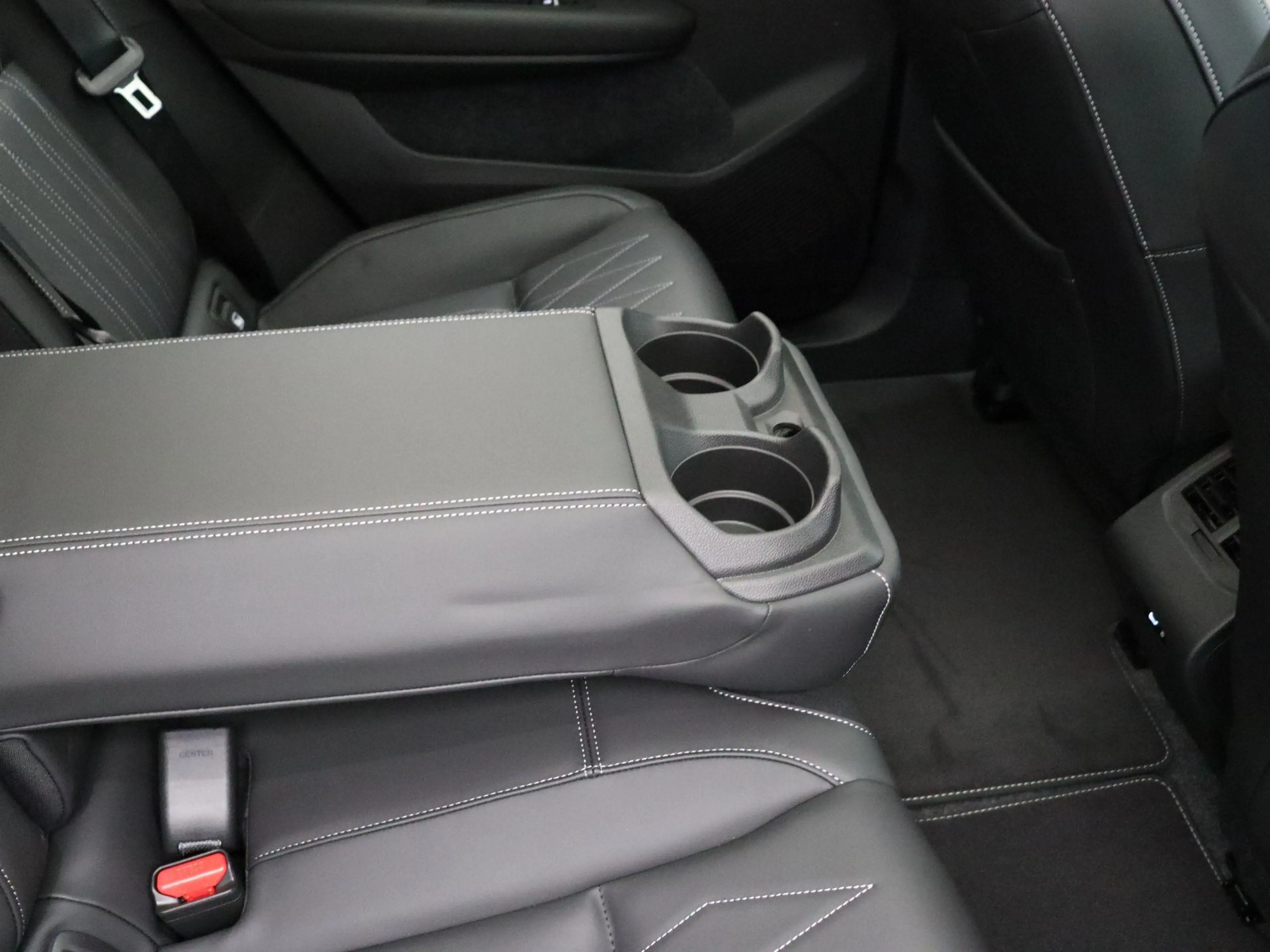 Mitsubishi Eclipse Cross Instyle 87 kWh | 20" LMV | Lederen bekleding | Ele — photo 14