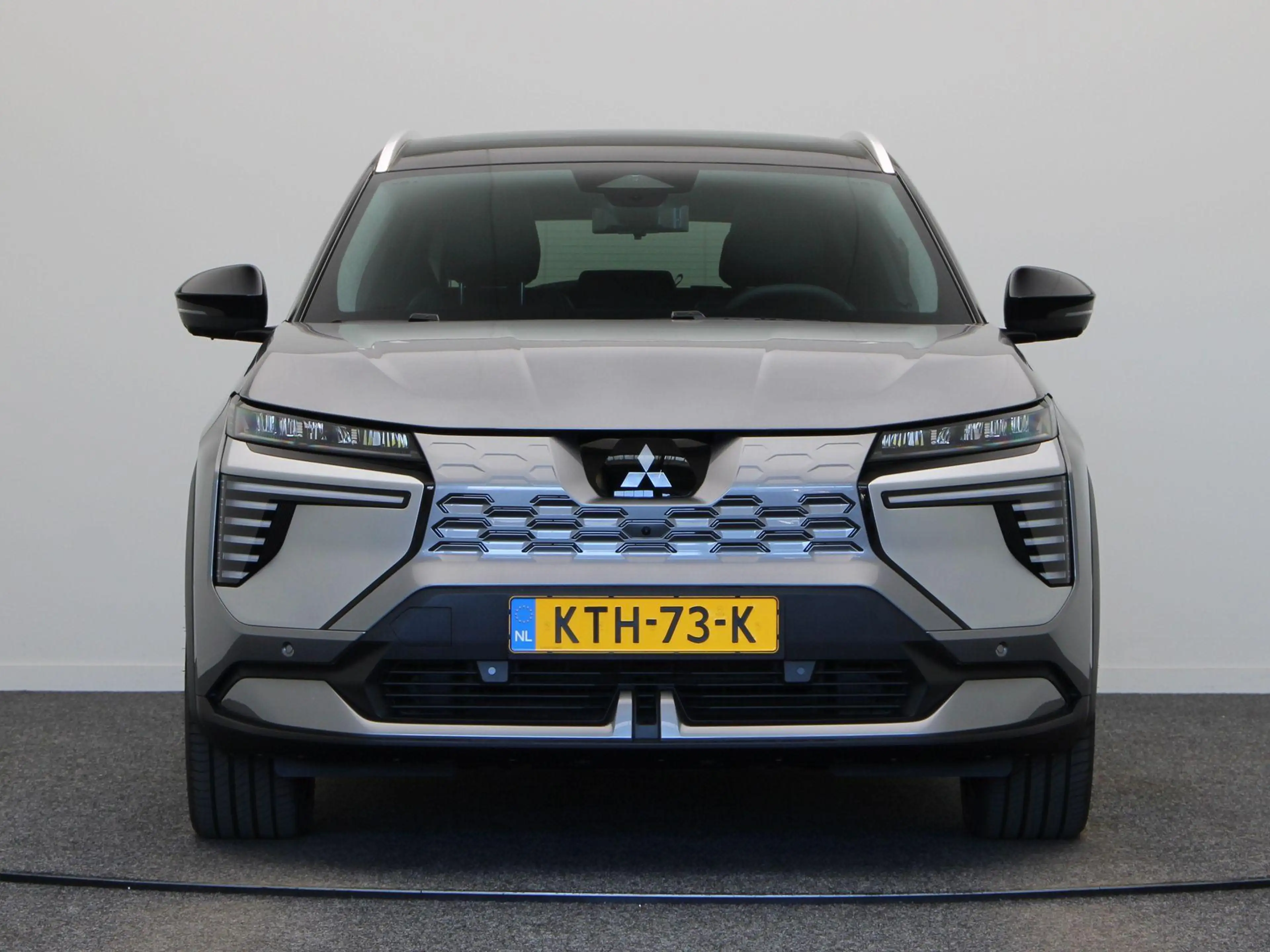 Mitsubishi Eclipse Cross Instyle 87 kWh | 20" LMV | Lederen bekleding | Ele — photo 6