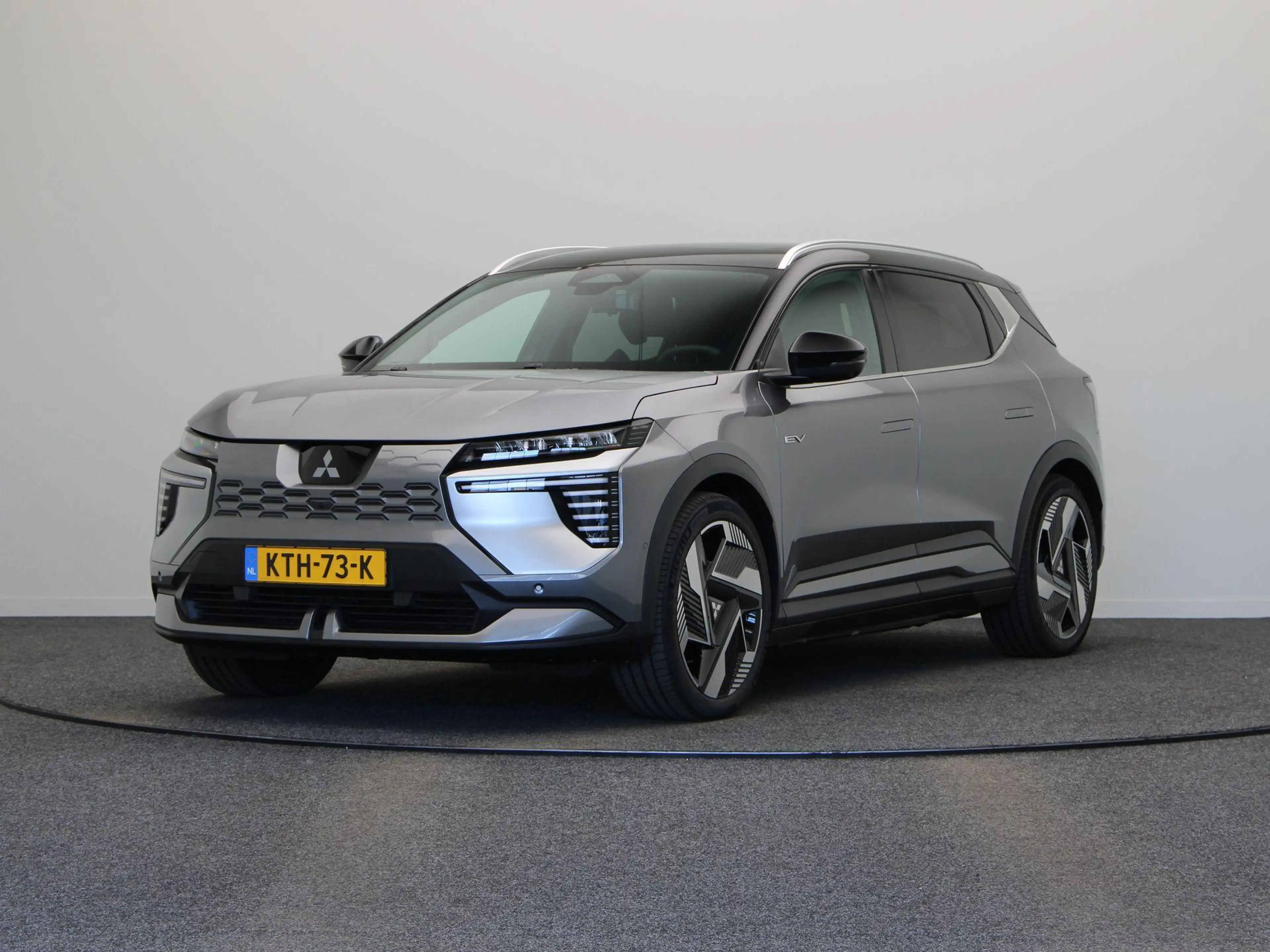 Mitsubishi Eclipse Cross Instyle 87 kWh | 20" LMV | Lederen bekleding | Ele — photo 10