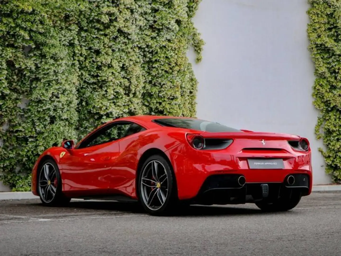 Ferrari 488 GTB Rojo - 2