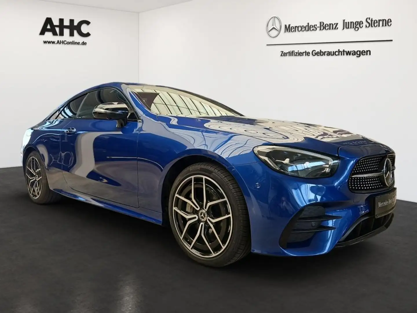 Mercedes-Benz E 400 d 4M Coupé AMG ACC Sitzklima Airmatic HUD Bleu - 2