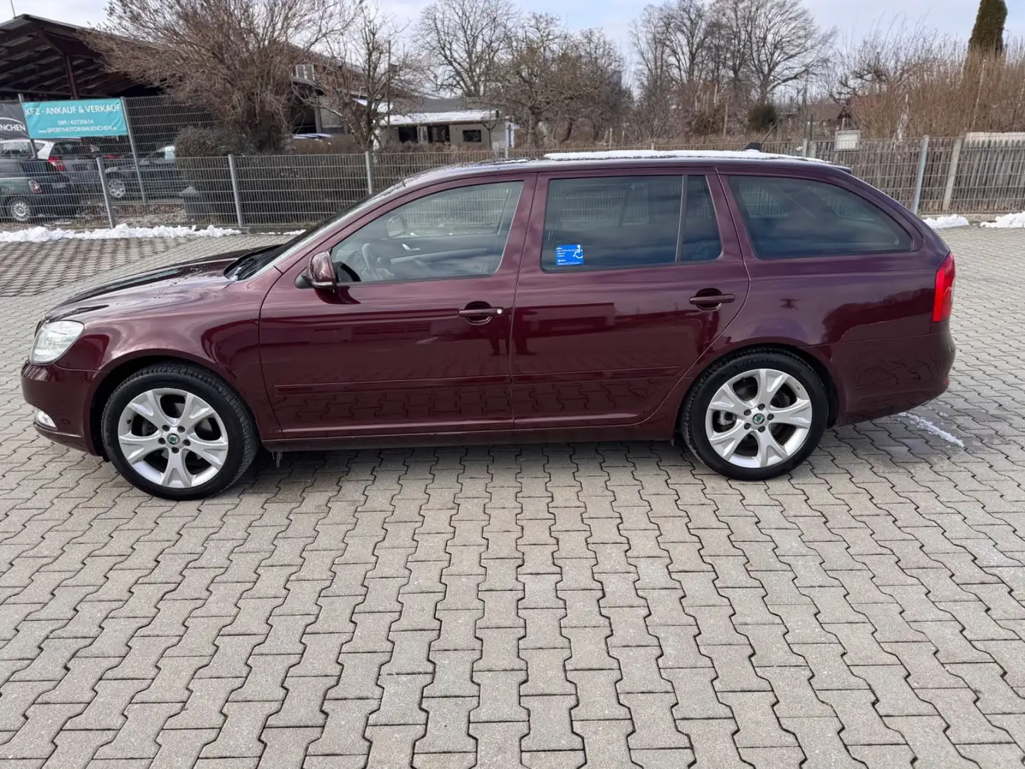 Skoda Octavia Combi Elegance 1,8TSI Behindertengerecht Rot - 2