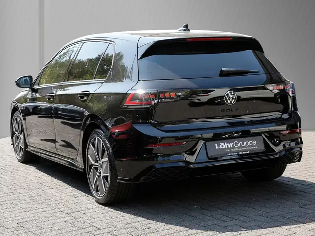 Volkswagen Golf view 6