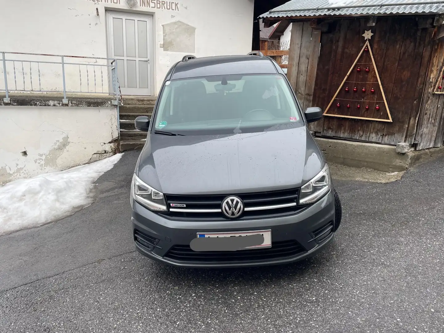 Volkswagen Caddy Caddy Kombi Beach 2,0 TDI 4MOTION Beach Grau - 1