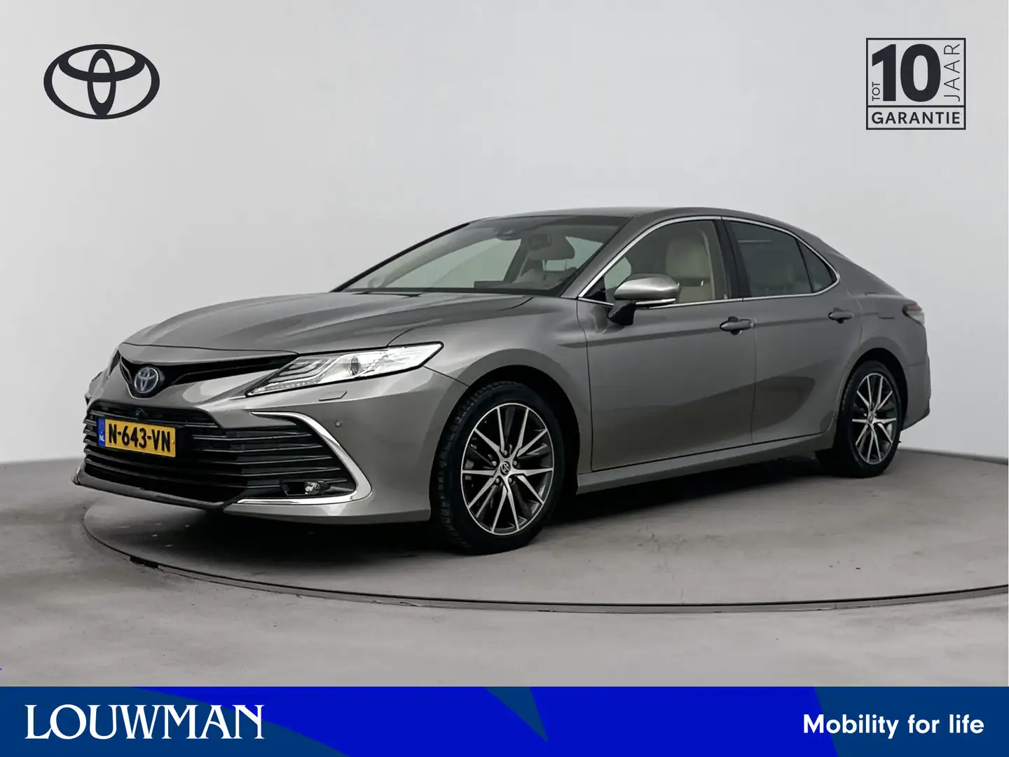 Toyota Camry 2.5 Hybrid Premium | NL-Auto | Navigatie | 360° Ca Gris - 1