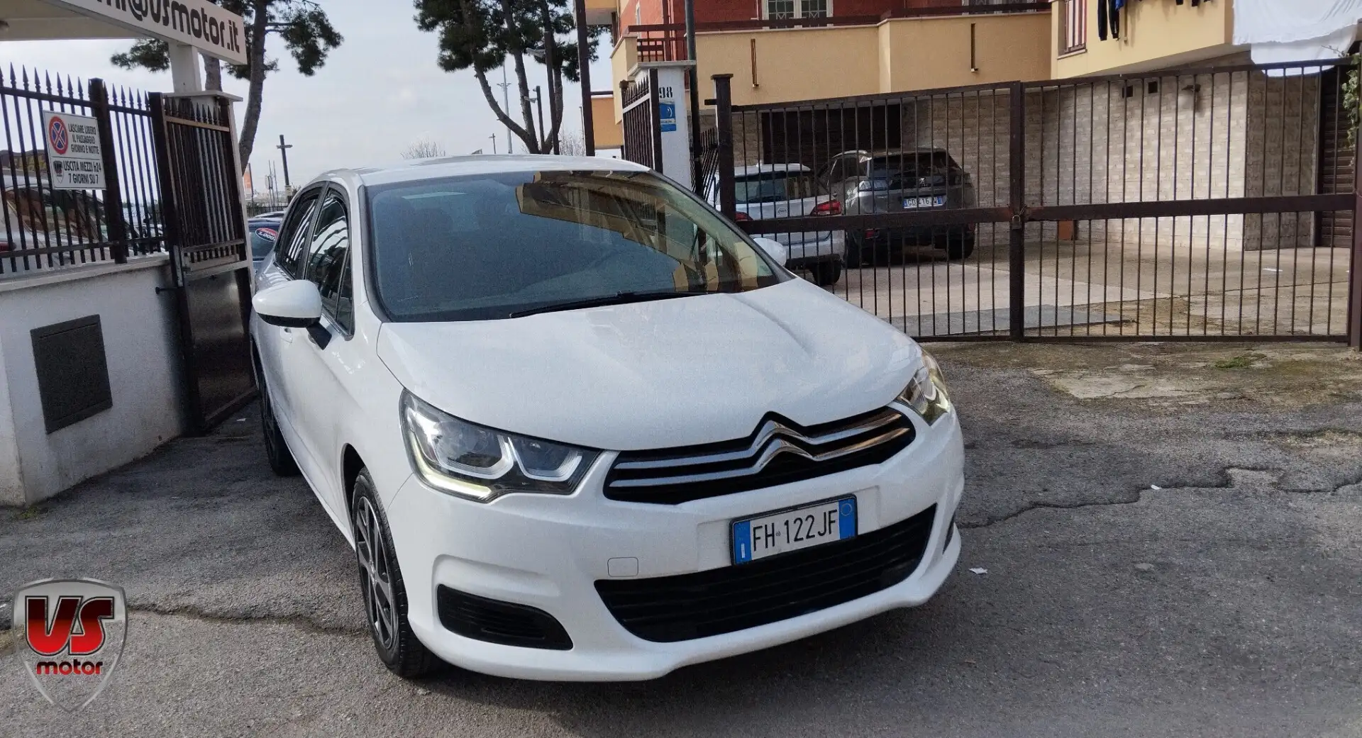Citroen C4 BlueHDi 120 S&S Feel Fehér - 1