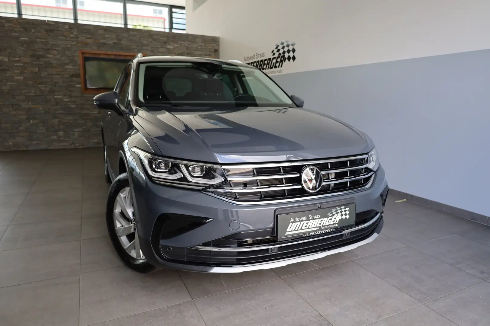 Volkswagen Tiguan 1.4 eHybrid Elegance Head-Up DAB RFK Grau - 2
