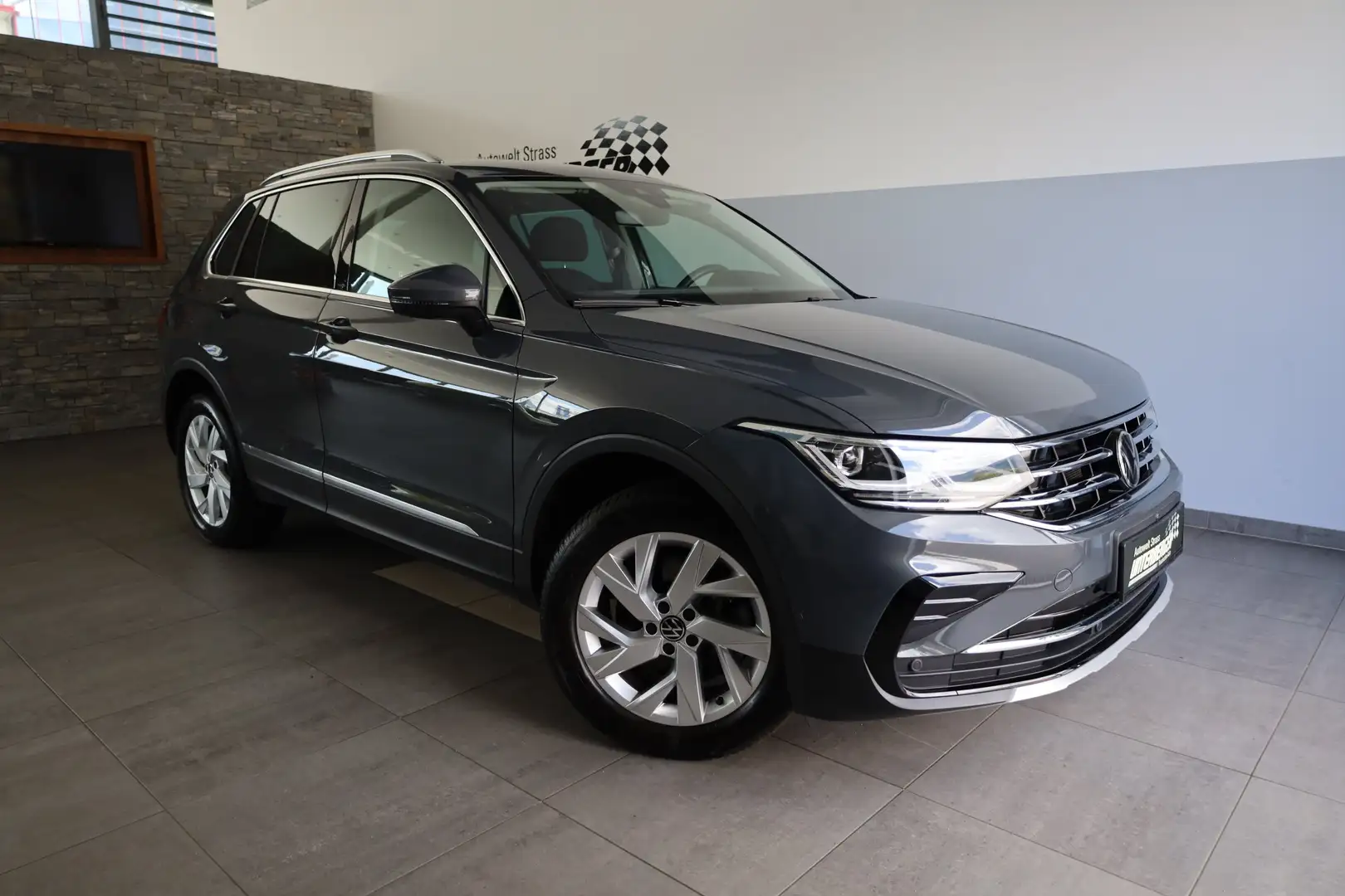 Volkswagen Tiguan 1.4 eHybrid Elegance Head-Up DAB RFK Grau - 1