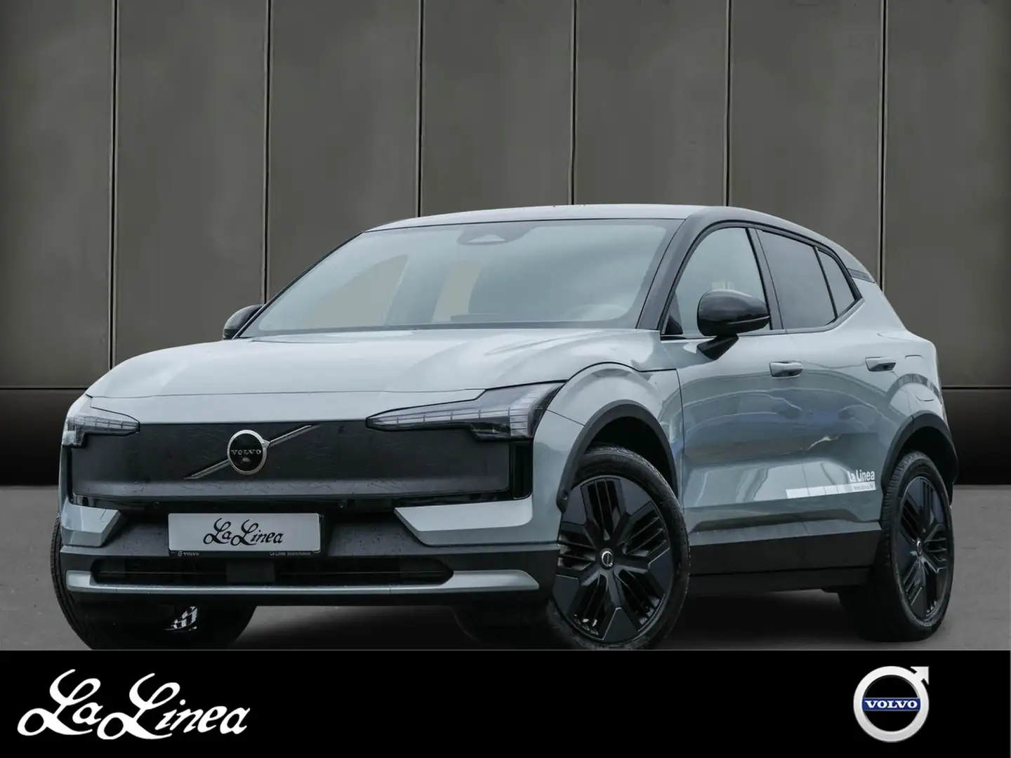 Volvo EX30 CC Twin Ultra 360/ Pano Grau - 1