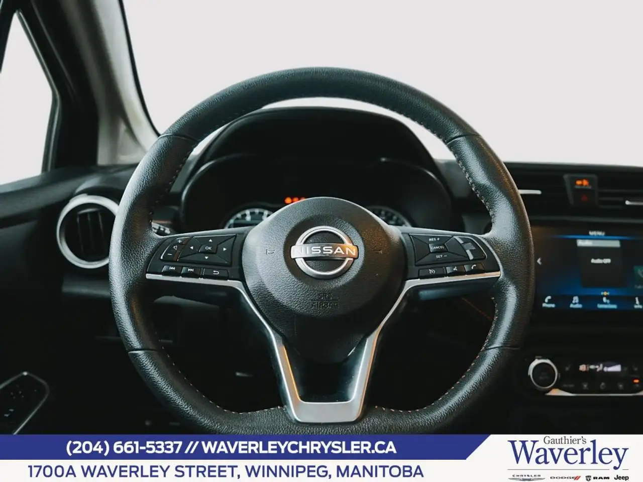 Nissan Versa fotografie Nissan Versa