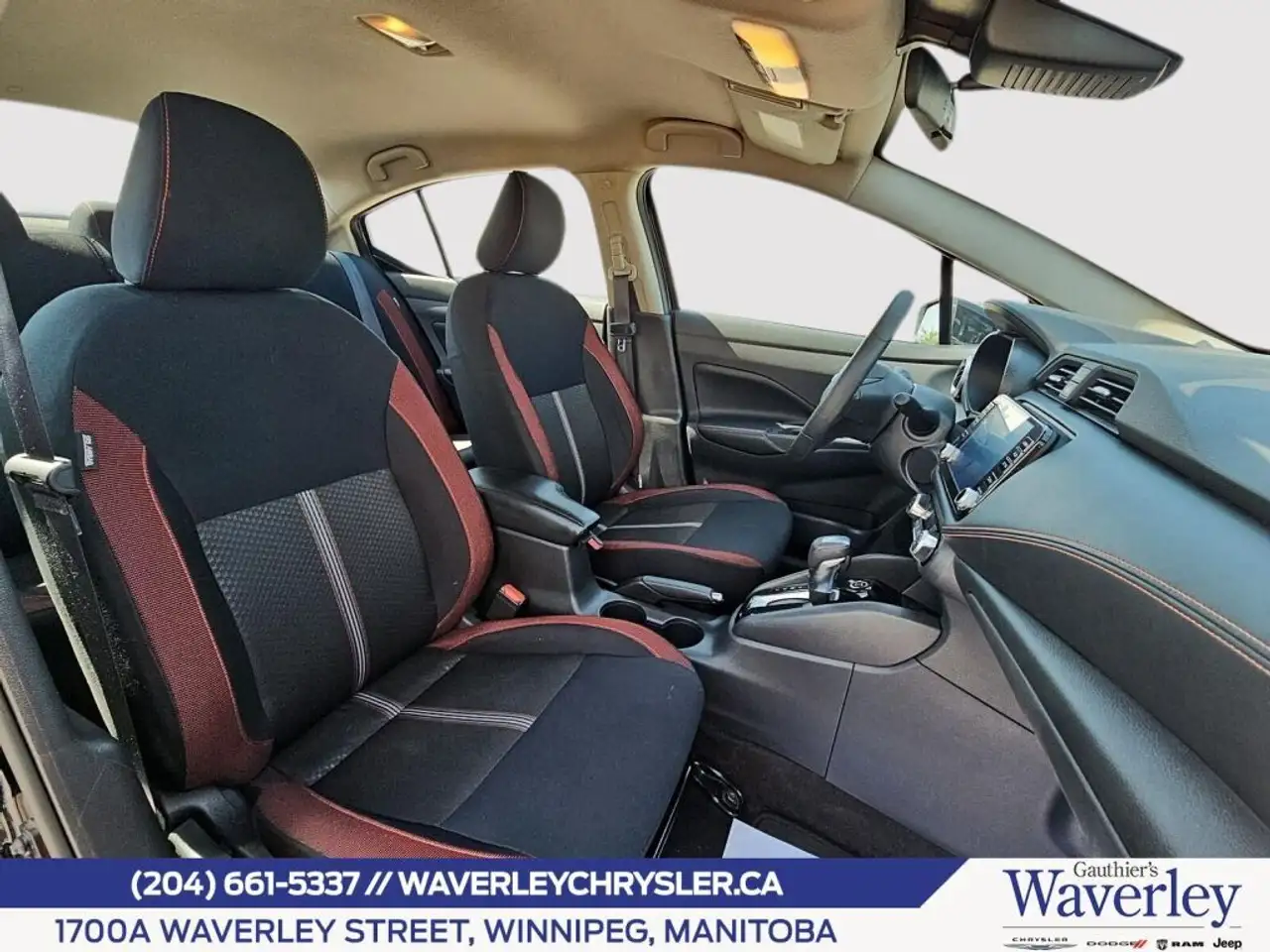 Nissan Versa снимка Nissan Versa