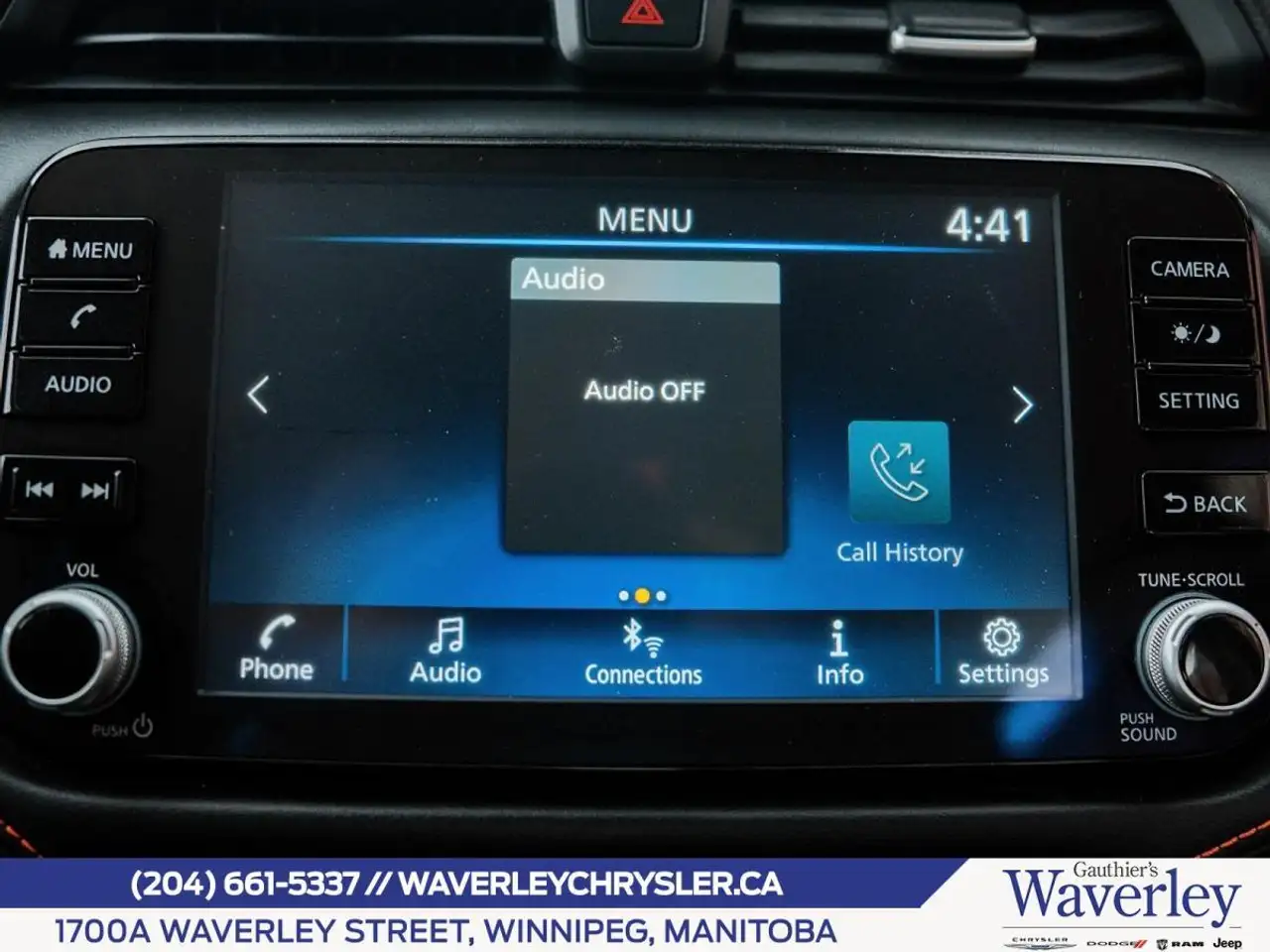 Nissan Versa fotografie Nissan Versa