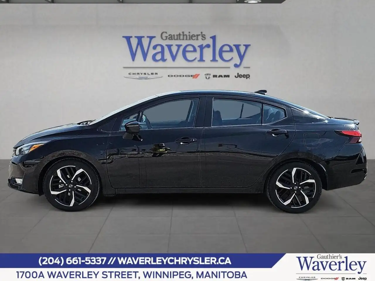 Nissan Versa снимка Nissan Versa