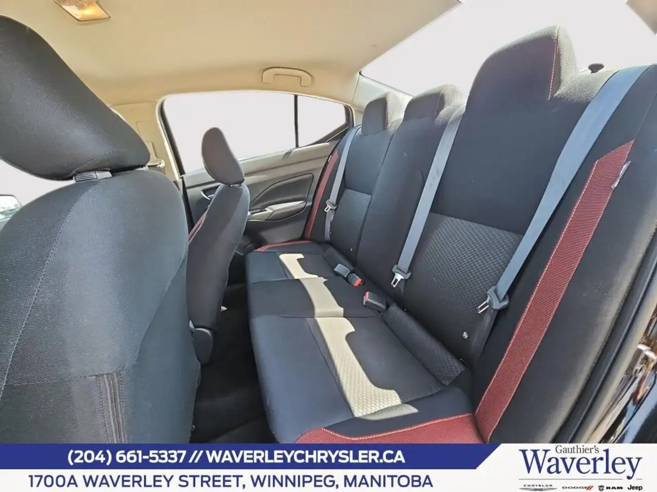 Nissan Versa снимка Nissan Versa