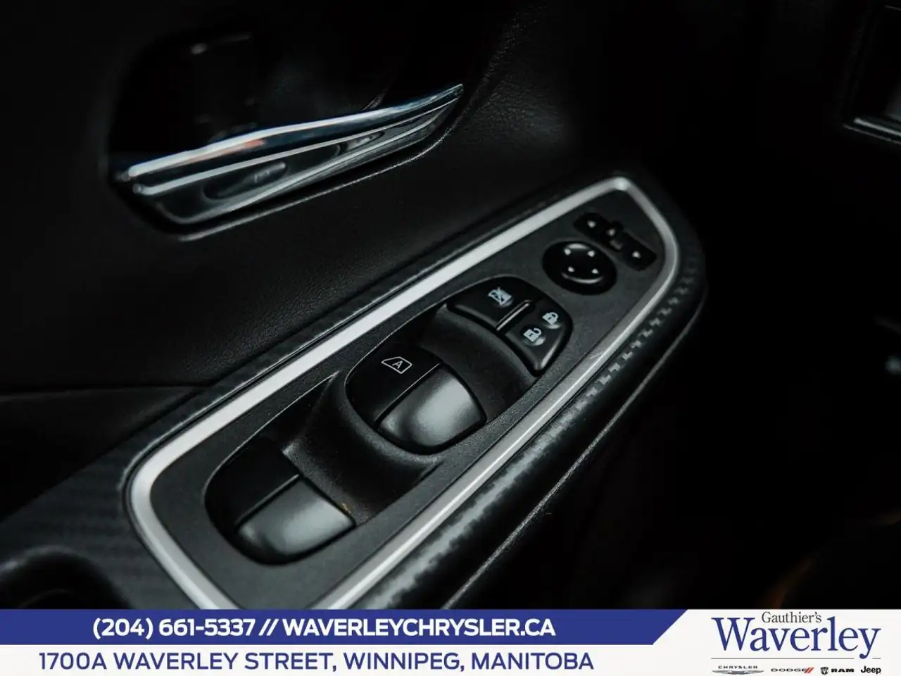 Nissan Versa fotografie Nissan Versa