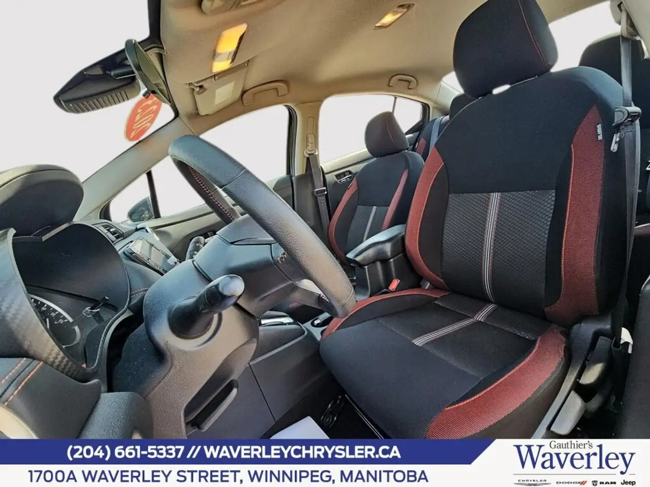 Nissan Versa снимка Nissan Versa