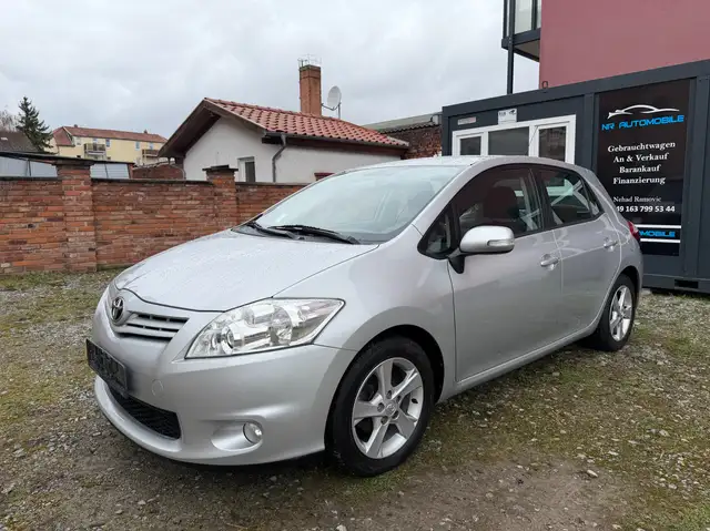 Toyota Auris Basis