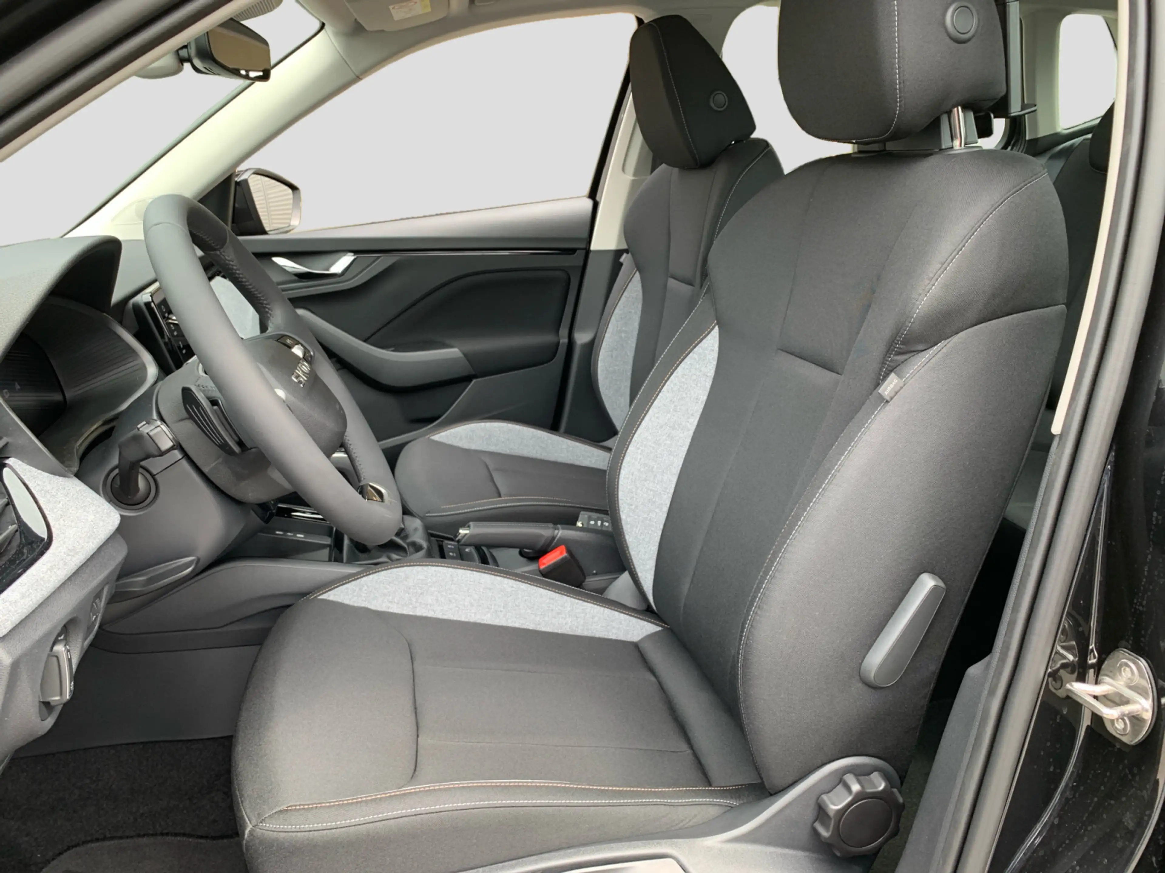 Skoda Kamiq Selection 1,0TSI 116PS DSG PDC KAM Kessy — photo 10