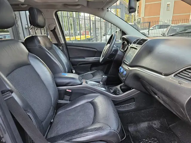 Fiat Freemont view 10