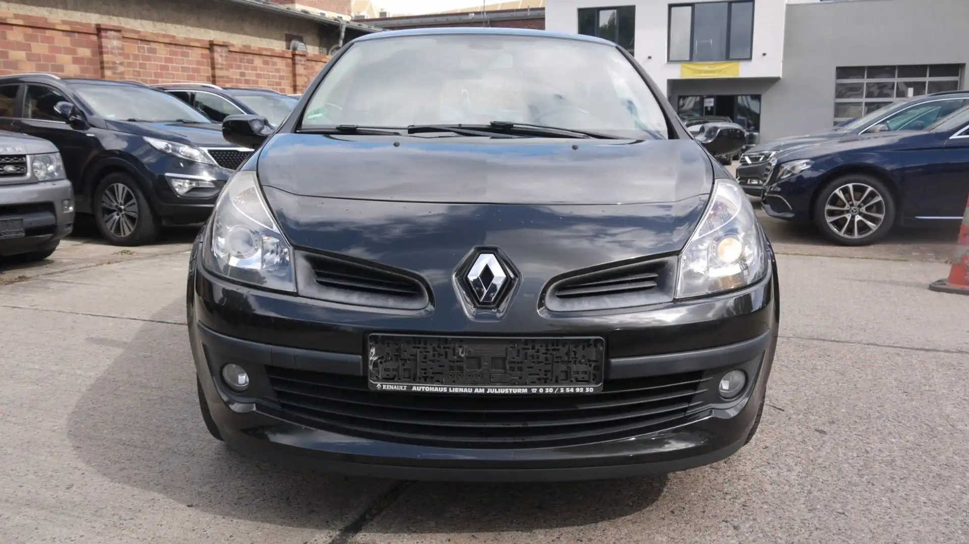 Renault Clio Exception 1.2 16V 75 Schwarz - 2