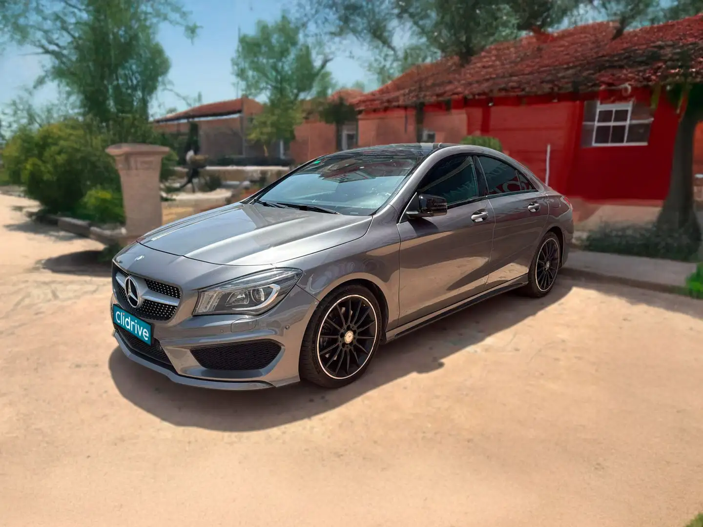 Mercedes-Benz CLA 220 220CDI AMG Line 7G-DCT 177 Gris - 2