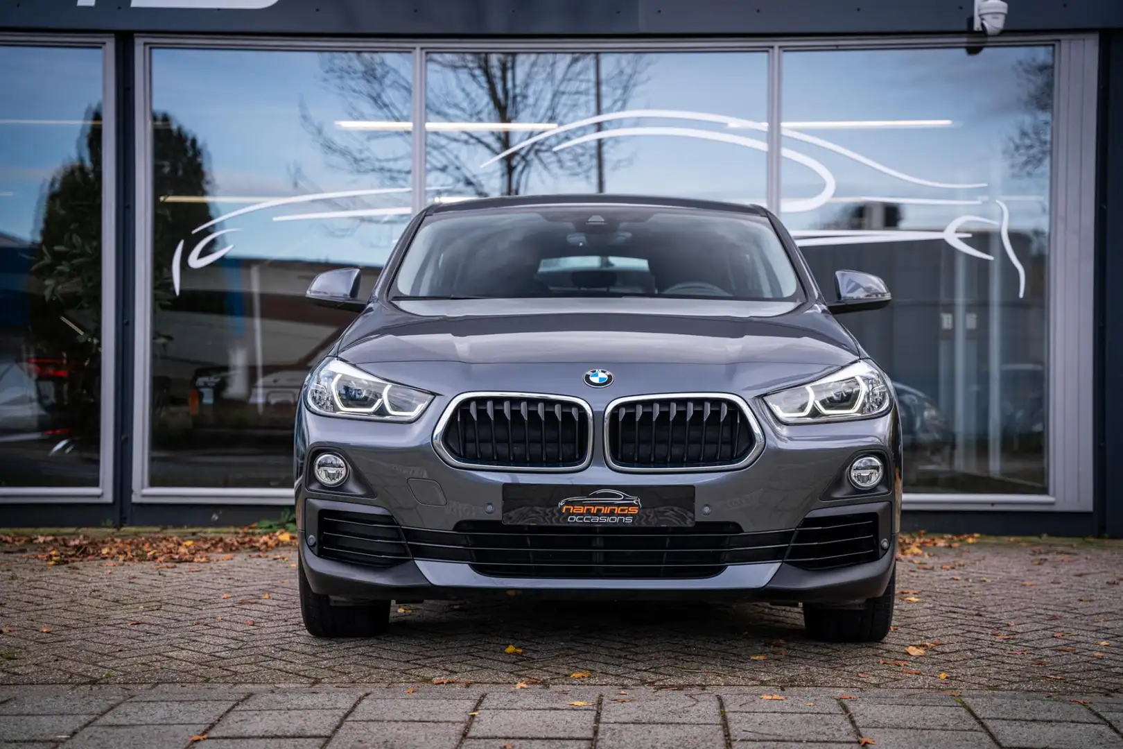 BMW X2 SDrive20i Executive|Cam|Climate|Stoelverw|LED|Deal Grijs - 2