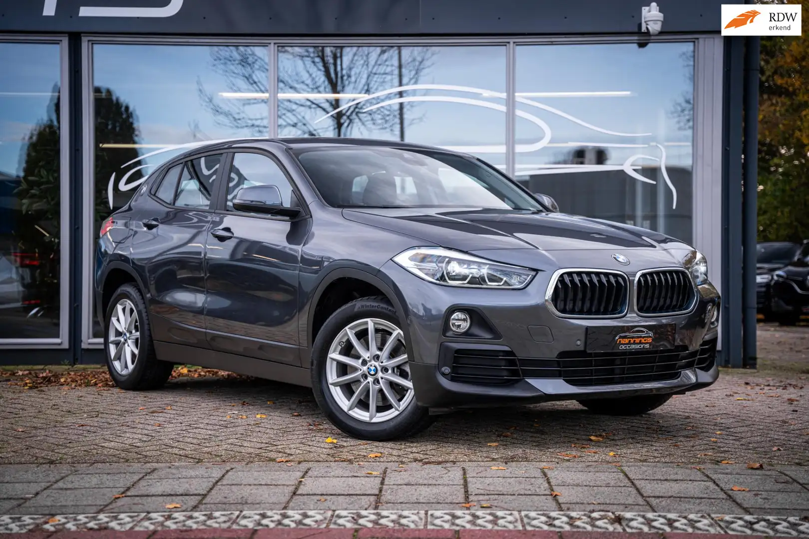 BMW X2 SDrive20i Executive|Cam|Climate|Stoelverw|LED|Deal Grijs - 1