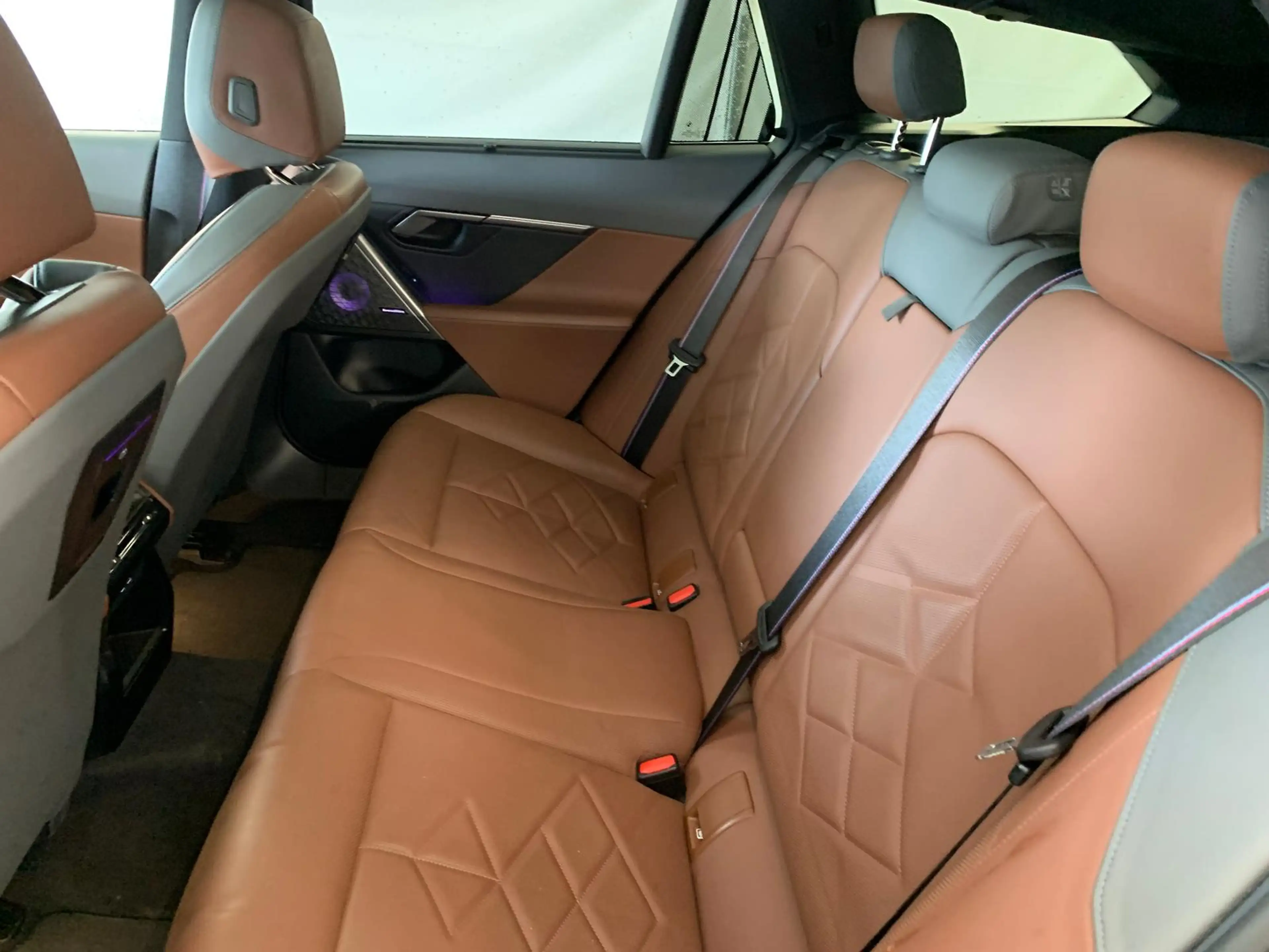 BMW 520 xDr M Sport DrivingProf Pano HeadUp Widescr. — photo 8