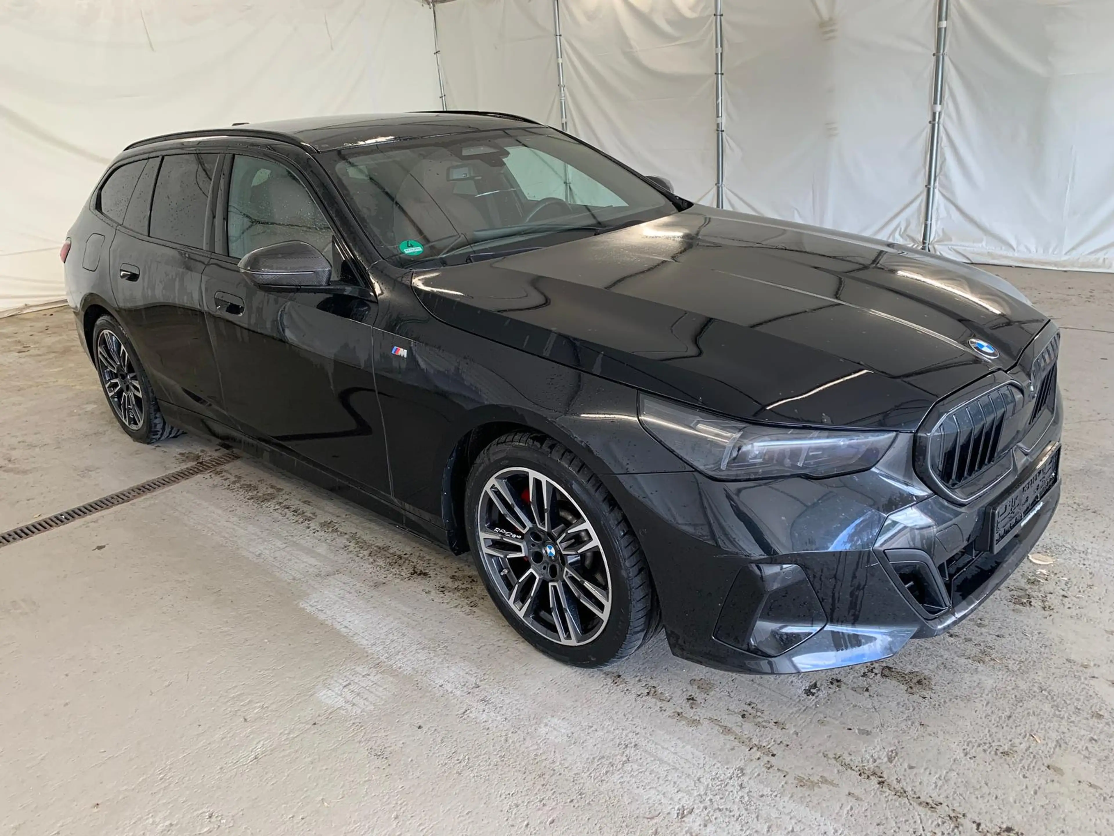 BMW 520 xDr M Sport DrivingProf Pano HeadUp Widescr. — photo 2