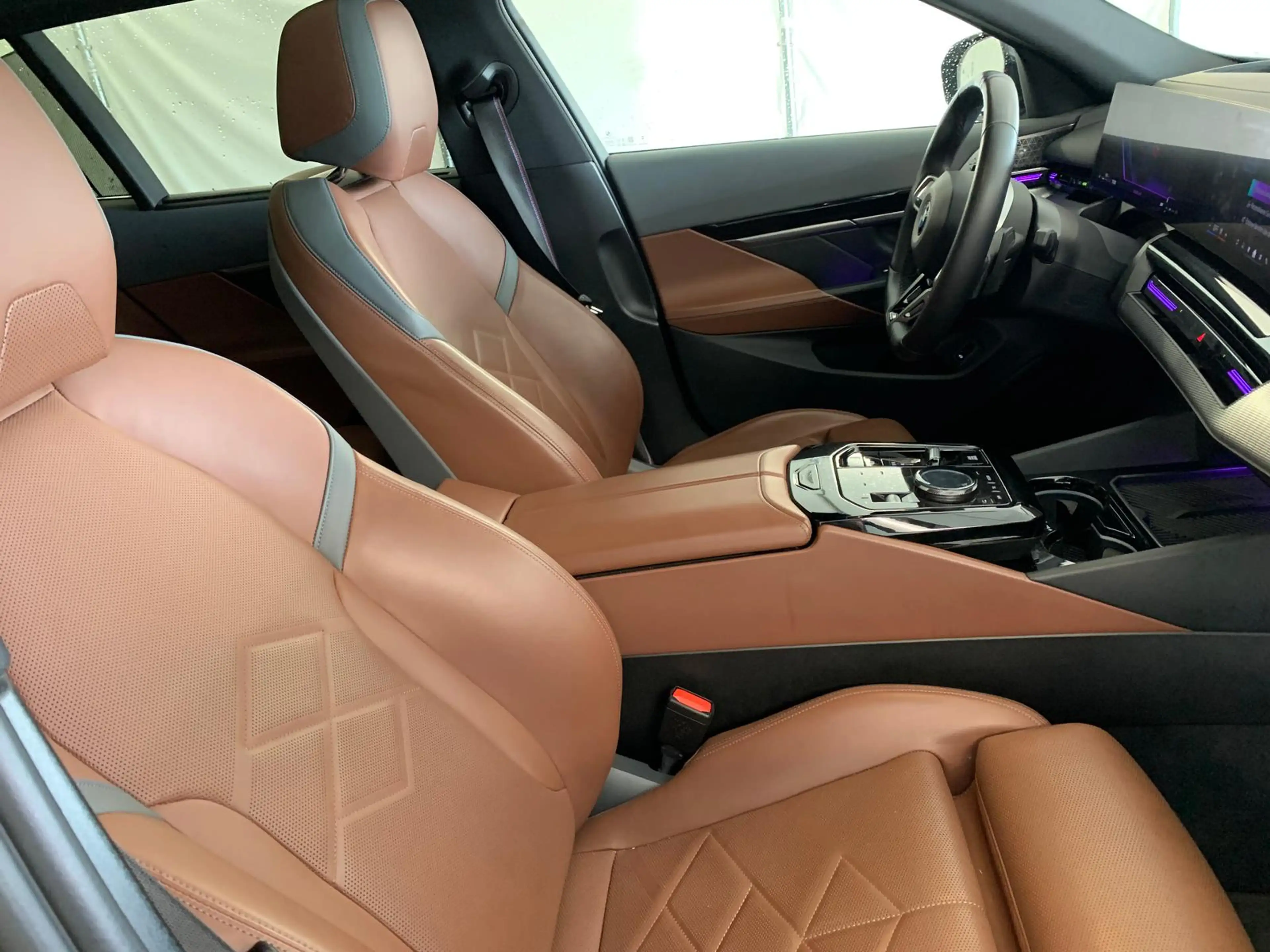 BMW 520 xDr M Sport DrivingProf Pano HeadUp Widescr. — photo 3