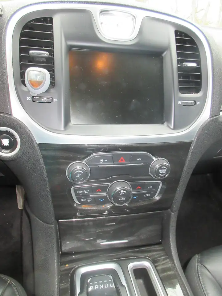 Chrysler 300 снимка Chrysler 300