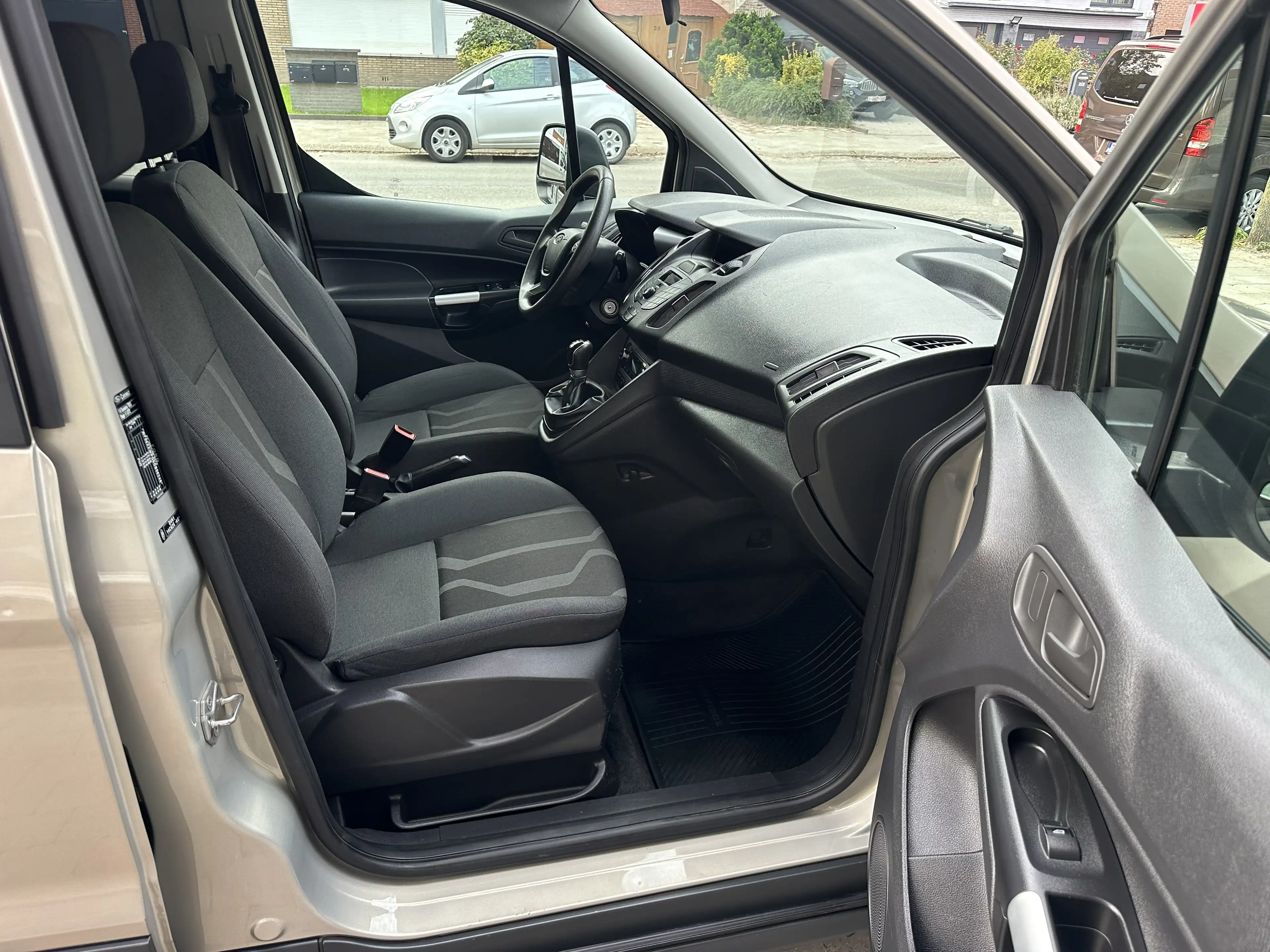 Ford Transit Connect 1.6tdci! Topstaat* Airco* Euro5* Btw wagen* Garantie! — photo 9