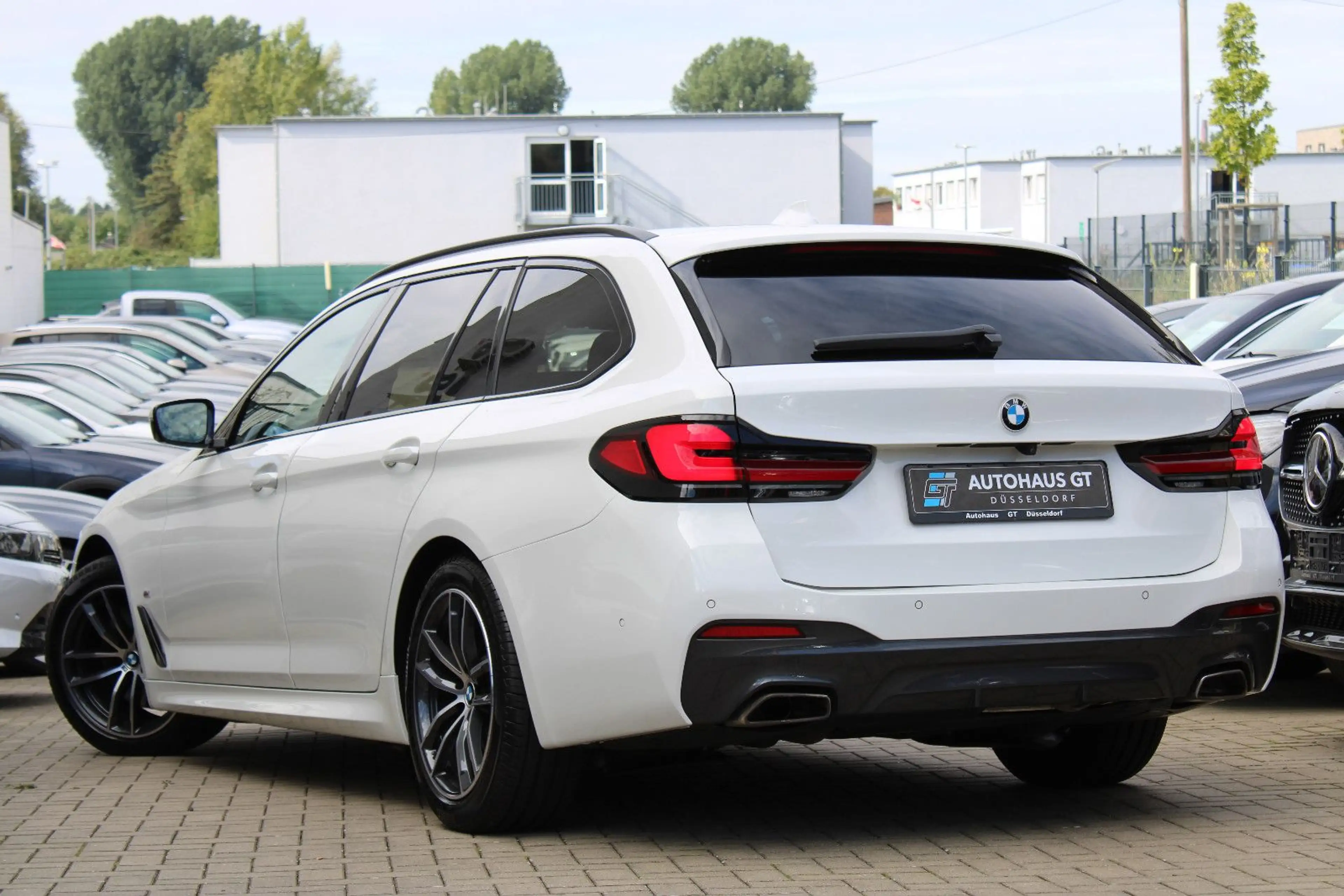 BMW 540 d xDrive Touring M-Paket/ACC/Klima/Navi/AHK — photo 2