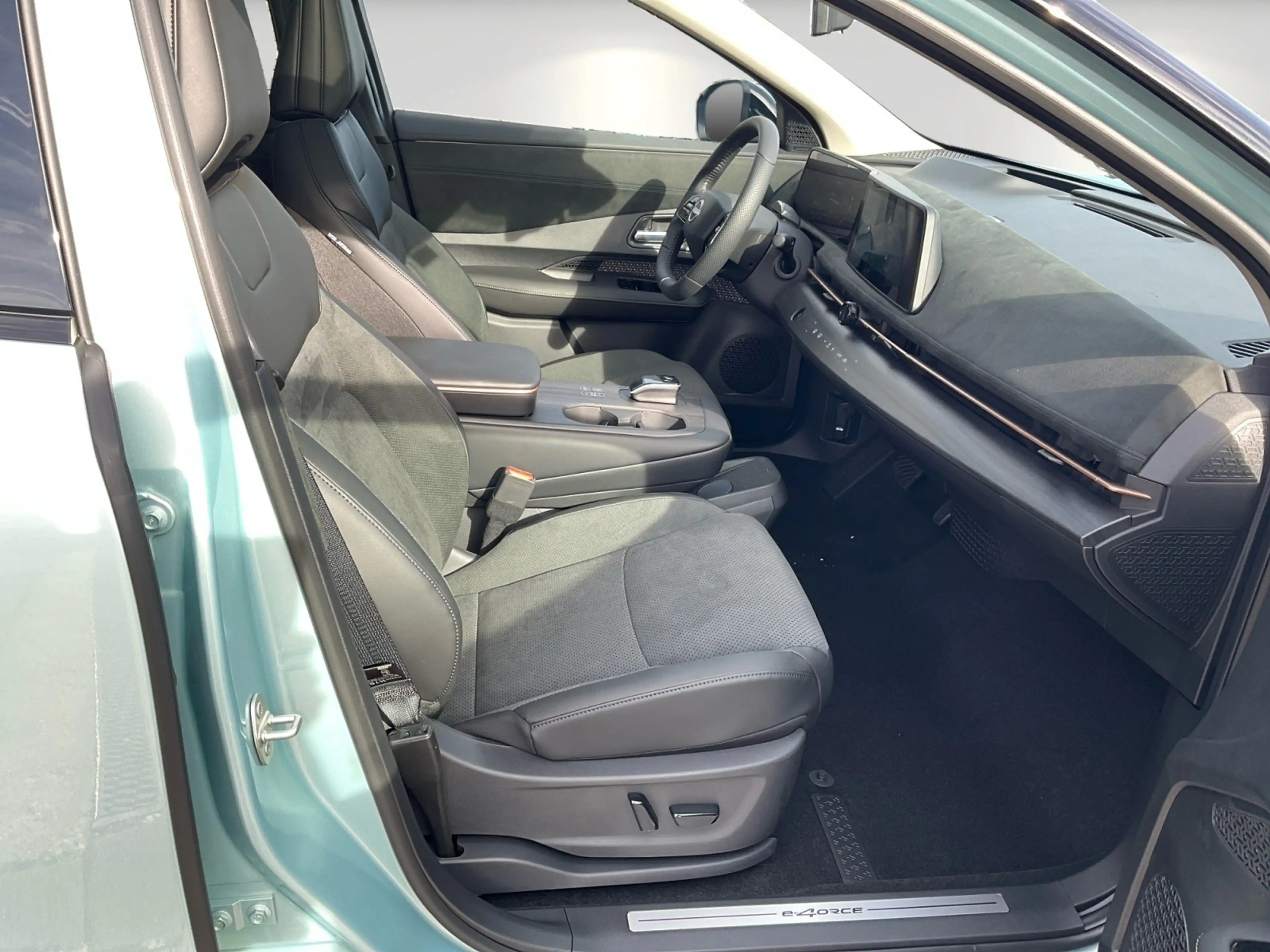 Nissan Ariya Evolve Pack e-4orce — photo 15