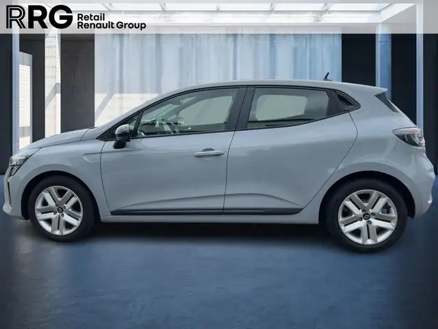 Renault Clio view 2