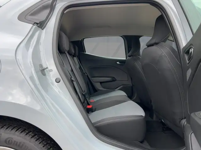 Renault Clio view 9