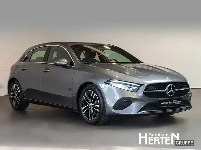 Mercedes-Benz A-Class view 3