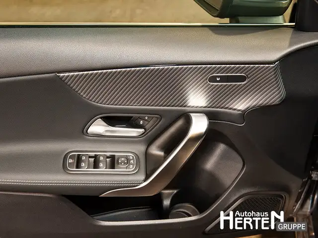 Mercedes-Benz A-Class view 9