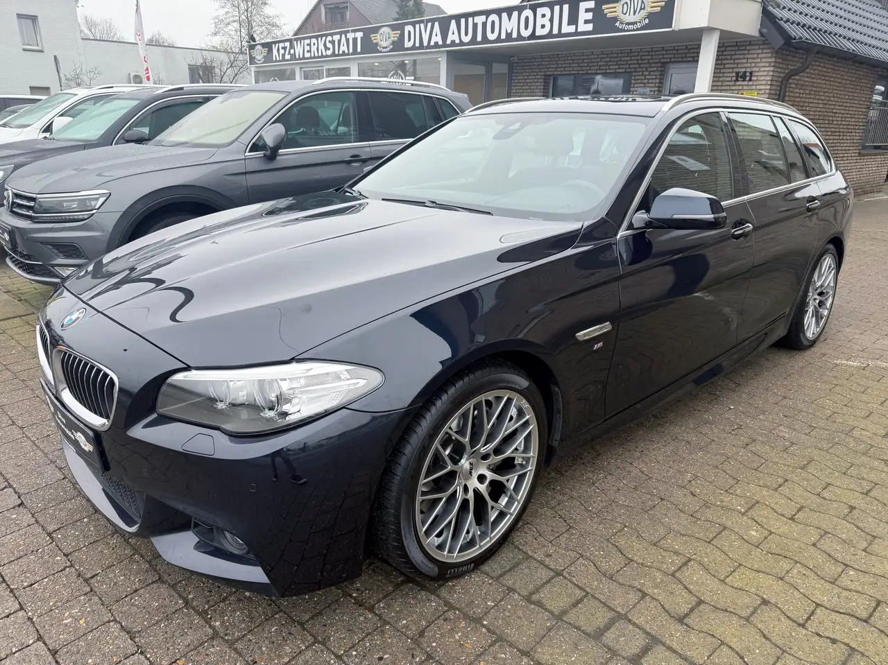 BMW 525