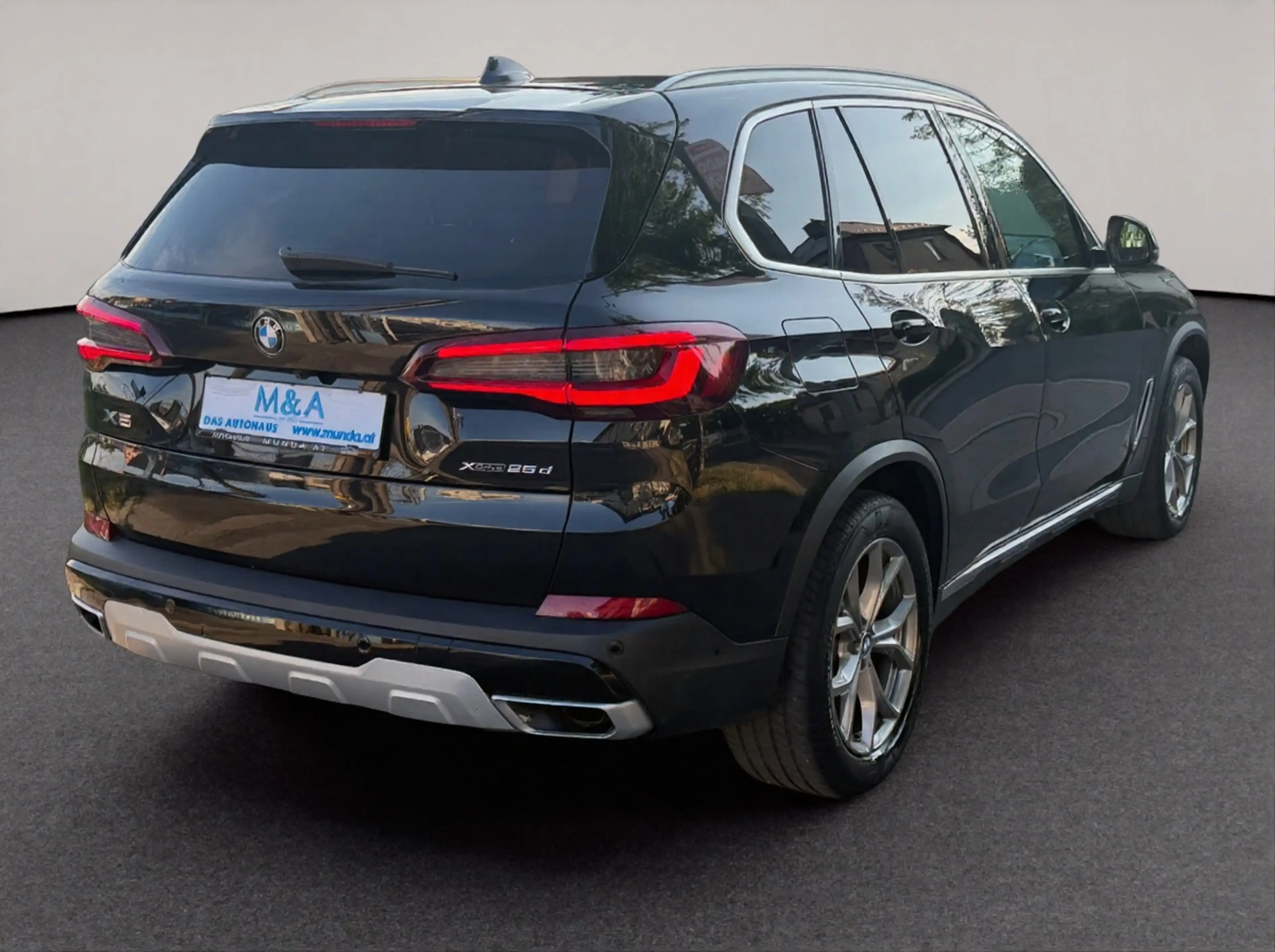 BMW X5 xDrive 25d xLine/Erstbesitz/Autom./Garantie — photo 4