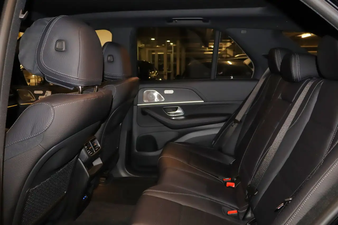 Mercedes-Benz GLE снимка Mercedes-Benz GLE