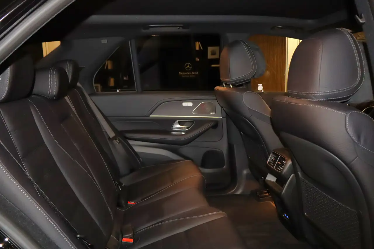 Mercedes-Benz GLE снимка Mercedes-Benz GLE