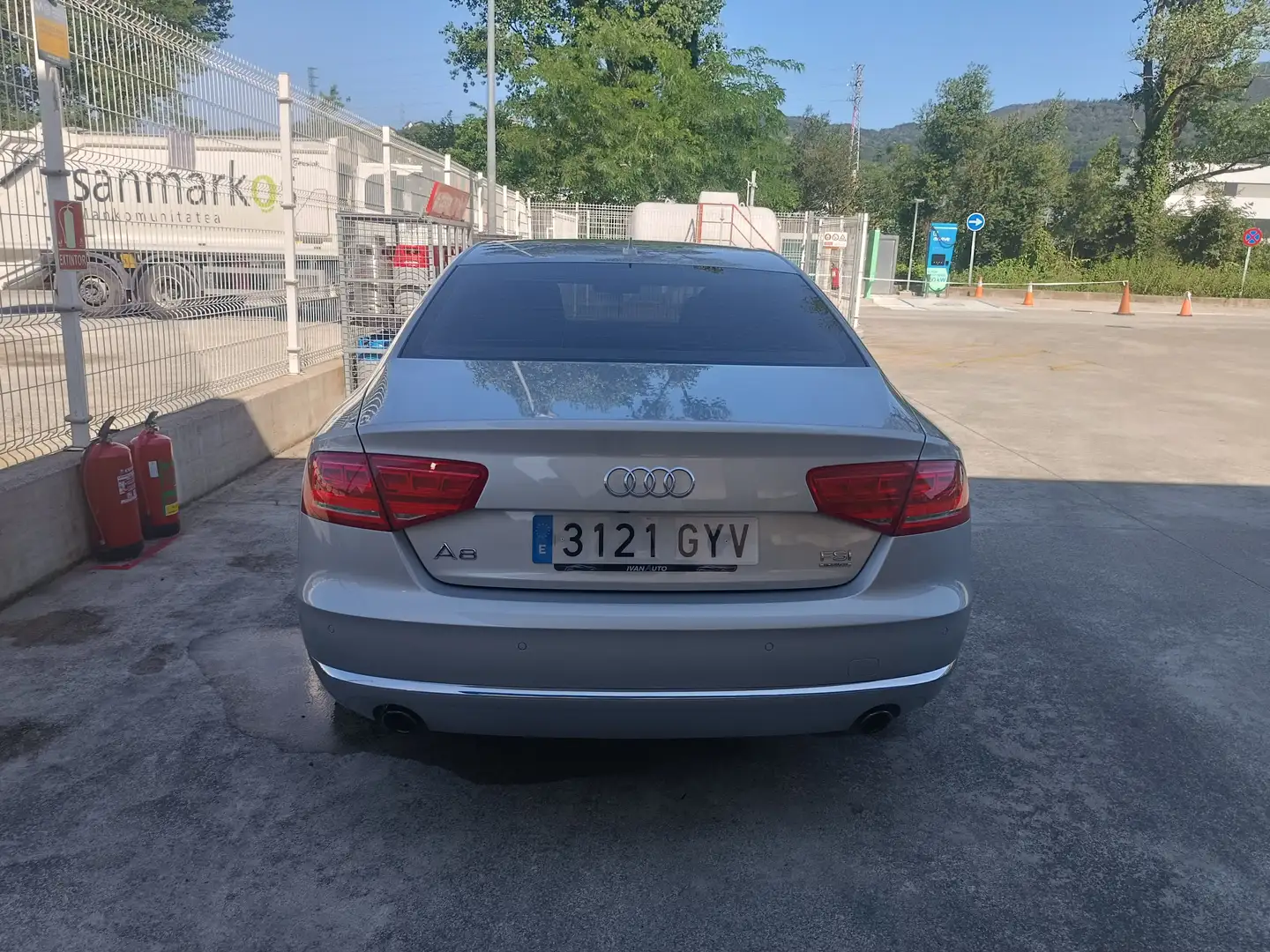 Audi A8 A8 4.2 FSI quattro Tiptronic Grey - 2