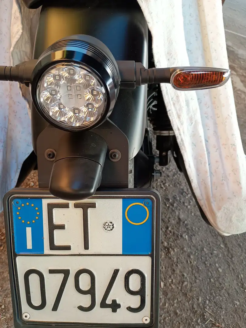 Moto Guzzi V 7 V7III STONE Night pack ABS Bronzo - 2