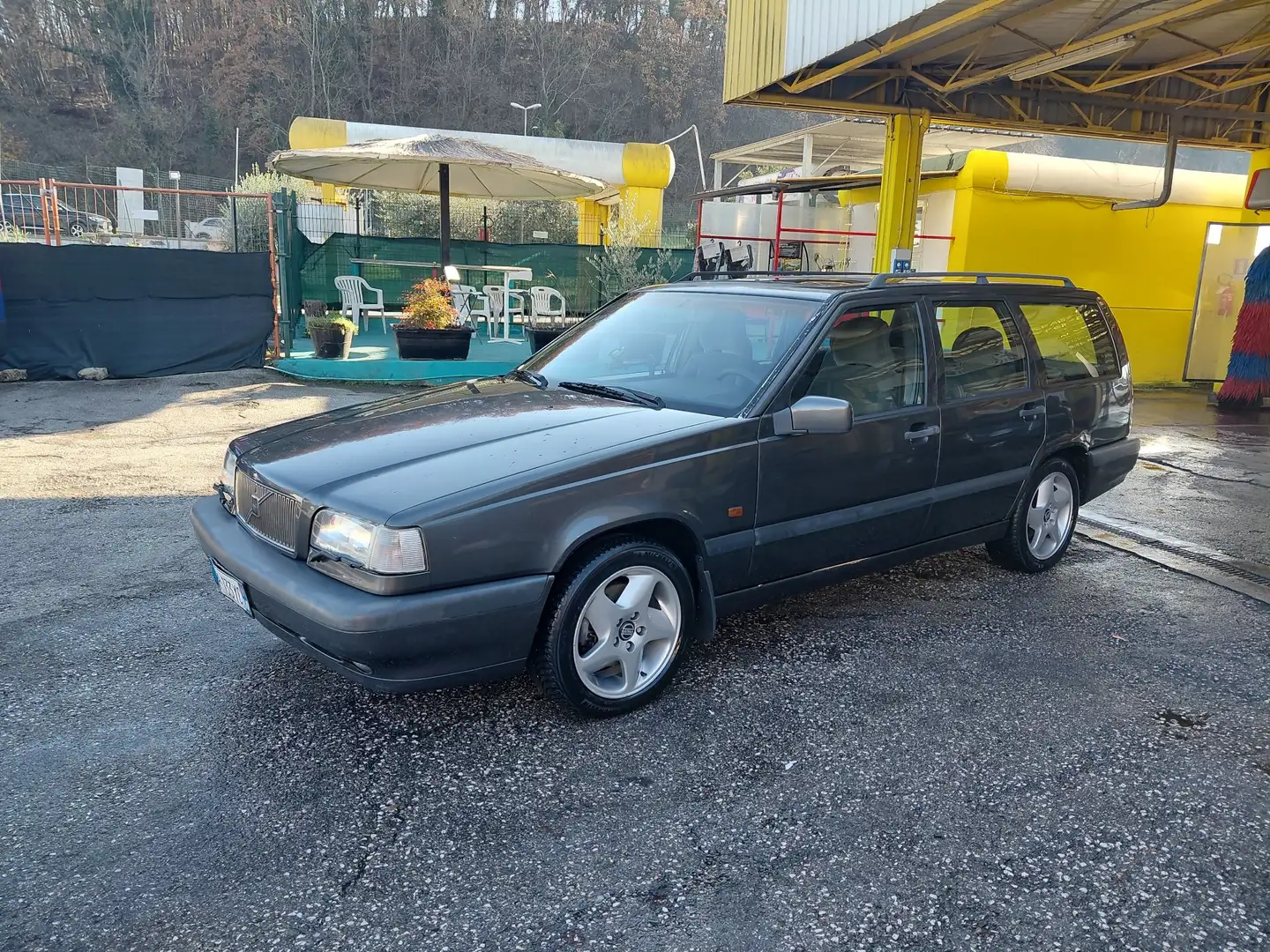 Volvo 855 2.0 20V GLT - 1